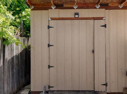 3077 Bertis Dr, Sacramento, CA 95821 Photo