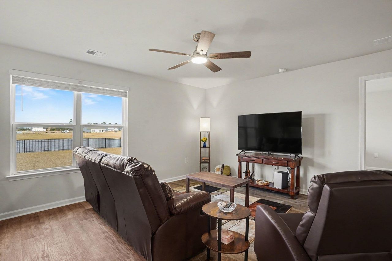 449 Acosta Circle Photo 5