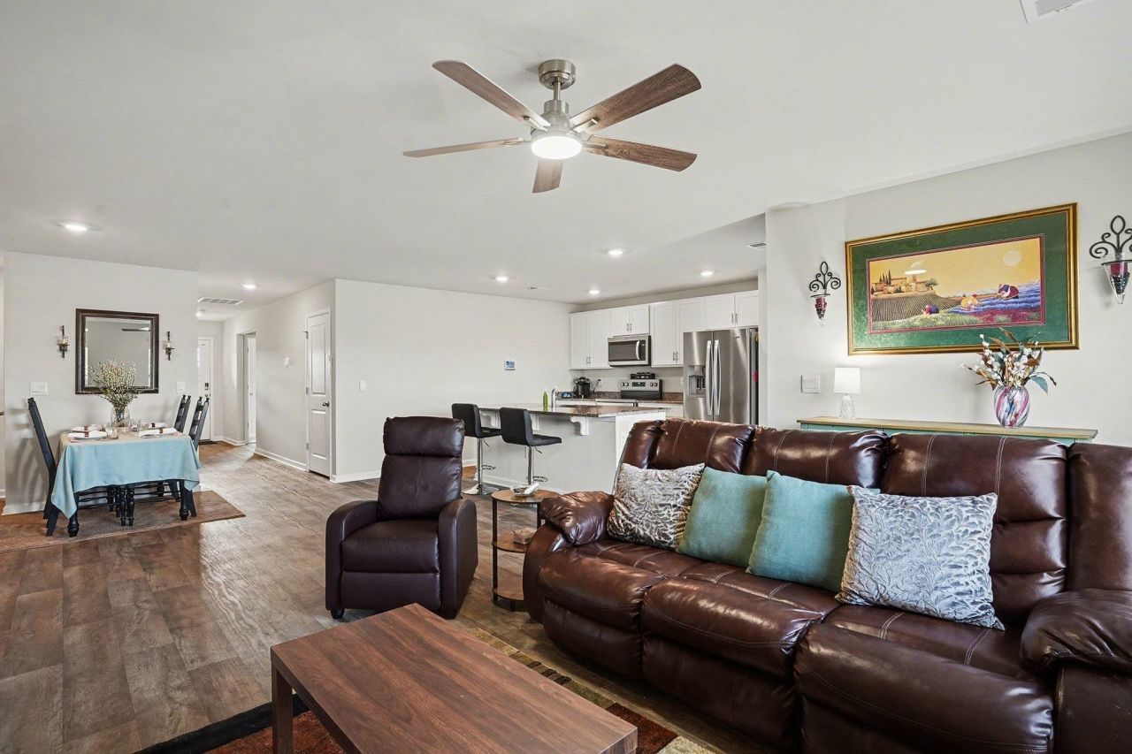 449 Acosta Circle Photo 7