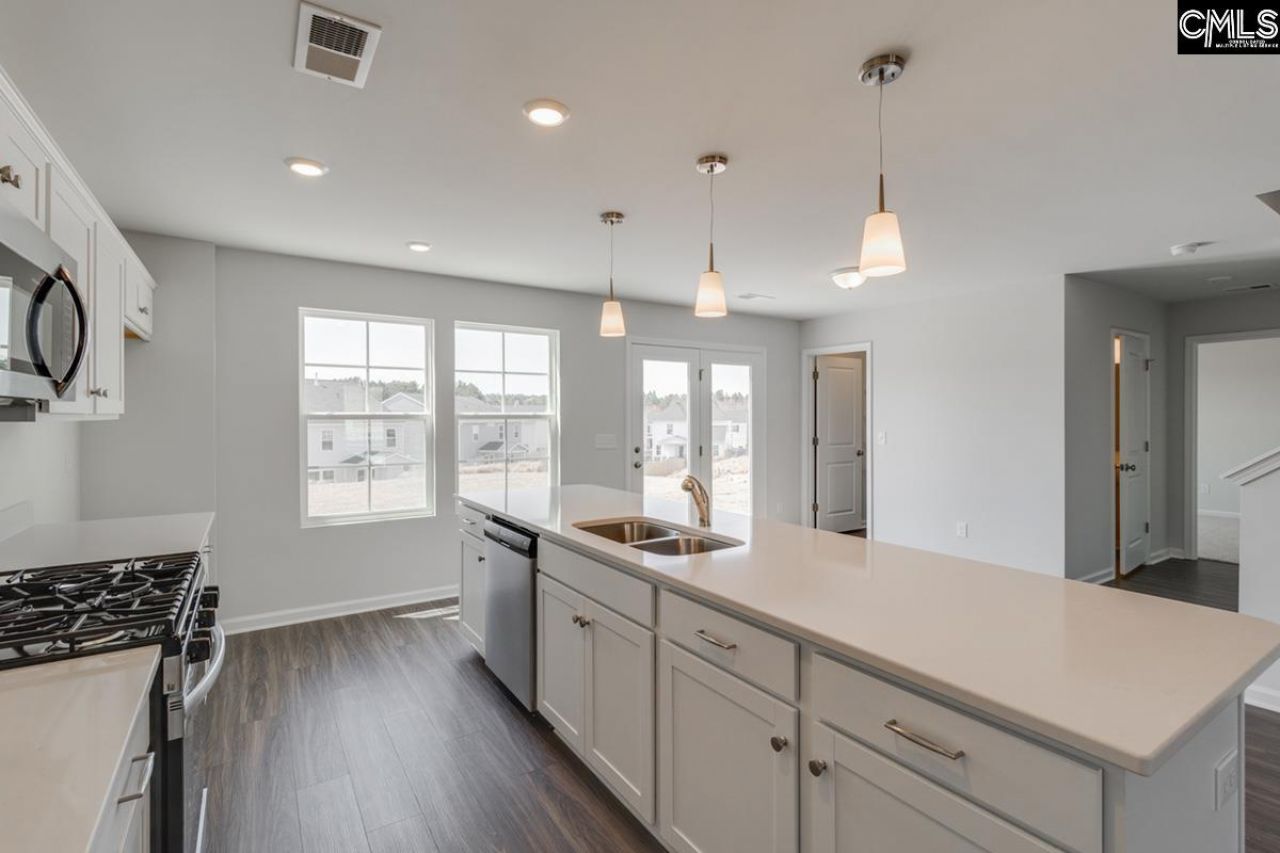 1119 Nazareth Road Photo 7