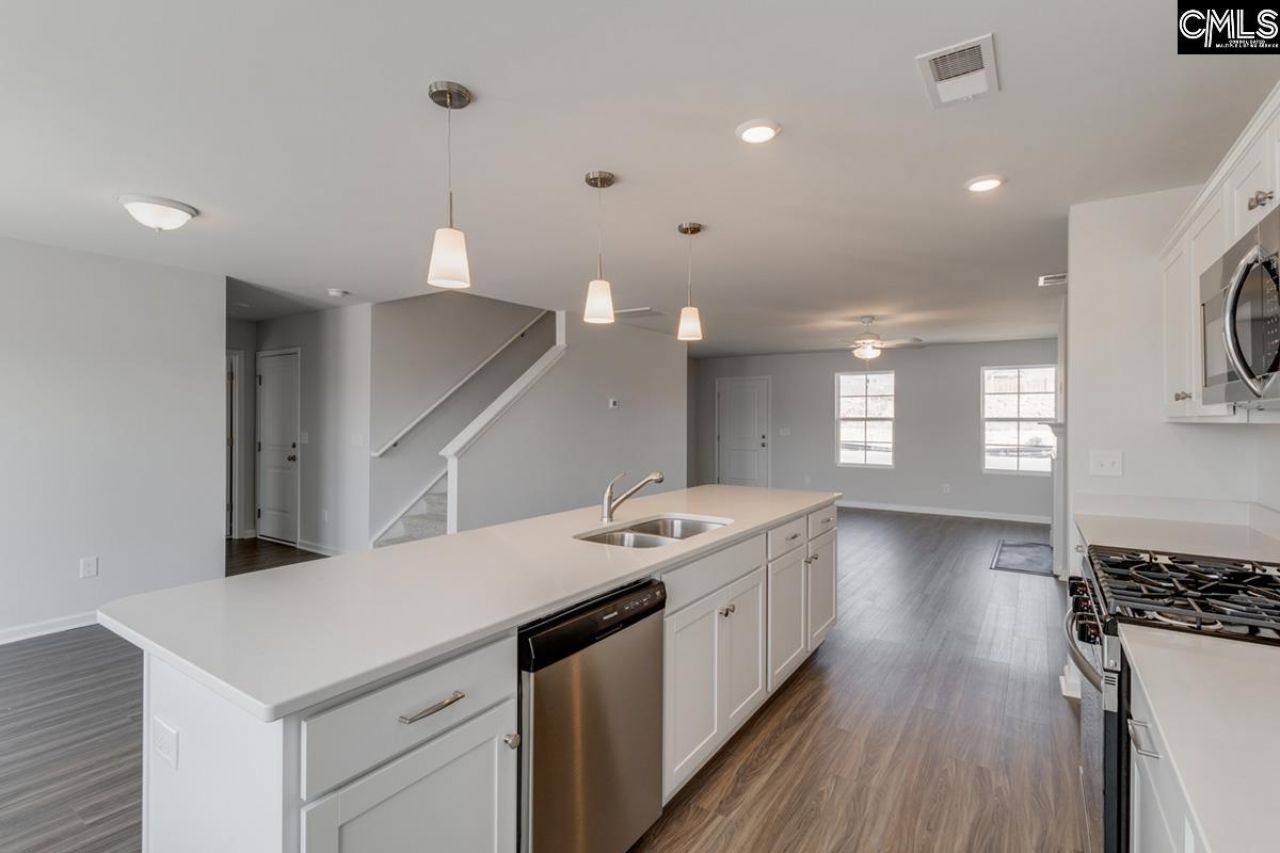 1119 Nazareth Road Photo 8