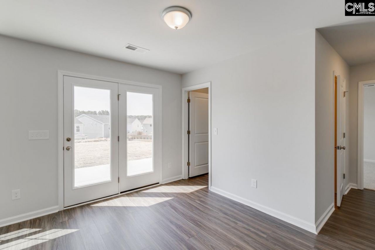 1119 Nazareth Road Photo 10