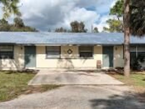922 S Lake Drive, Fort Pierce, FL 34982