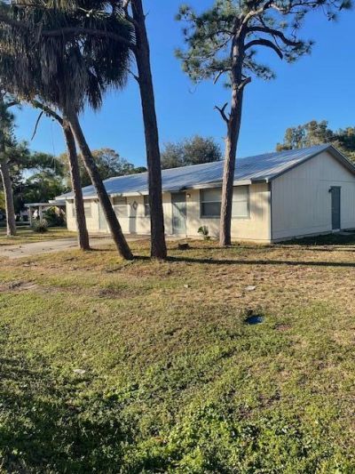 922 S Lake Drive, Fort Pierce, FL 34982 Photo