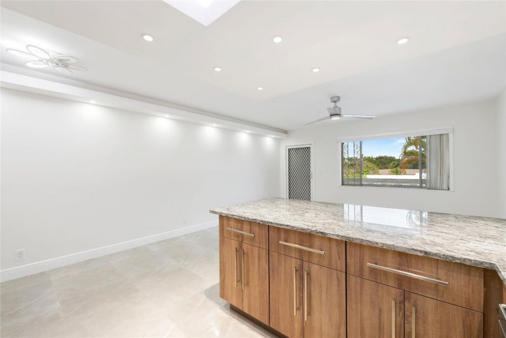 2170 NE 51st Court, Unit 27a, Fort Lauderdale, FL 33308 Photo