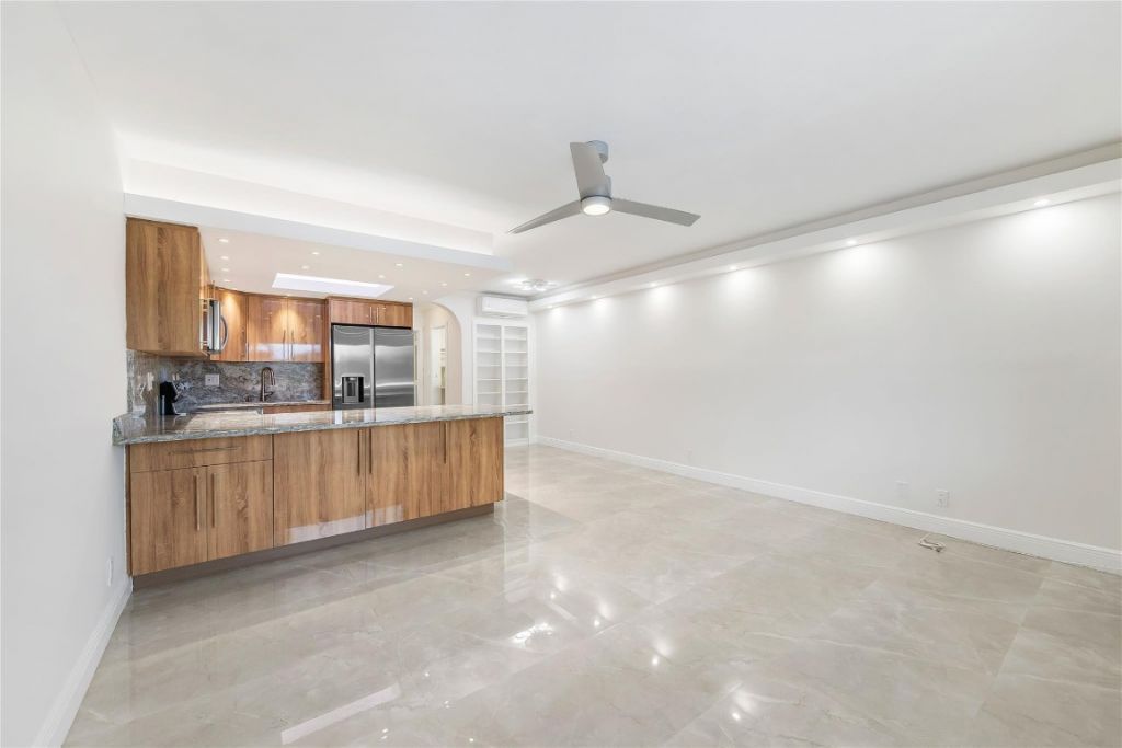 2170 NE 51st Court, Unit 27a, Fort Lauderdale, FL 33308 Photo