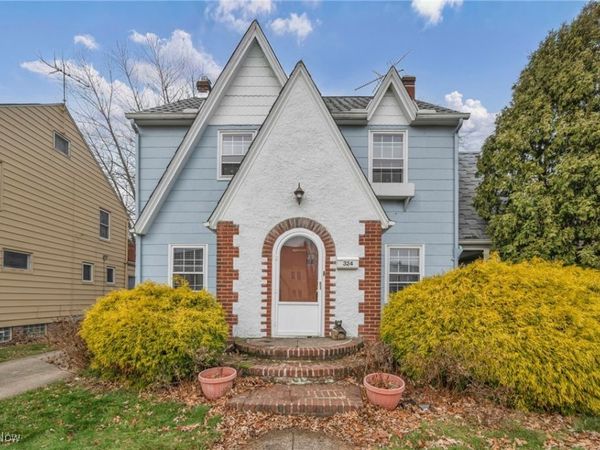 324 E 215th Street, Euclid, OH 44123
