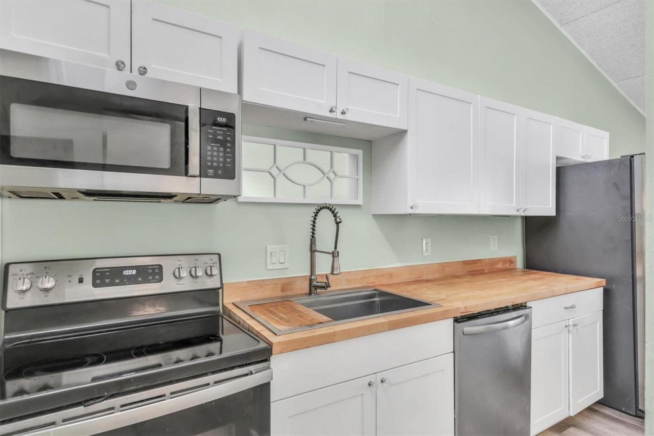 500 N Jefferson Avenue, Unit C3, Sarasota, FL 34237 Photo