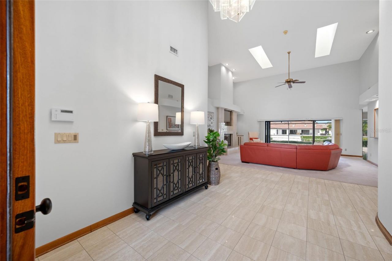 9807 Compass Point Way, Tampa, FL 33615 Photo