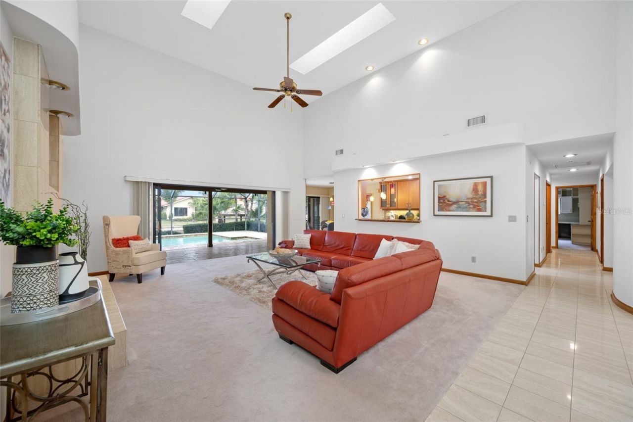 9807 Compass Point Way, Tampa, FL 33615 Photo