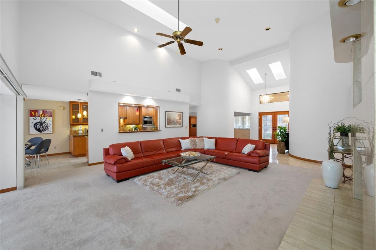 9807 Compass Point Way, Tampa, FL 33615 Photo