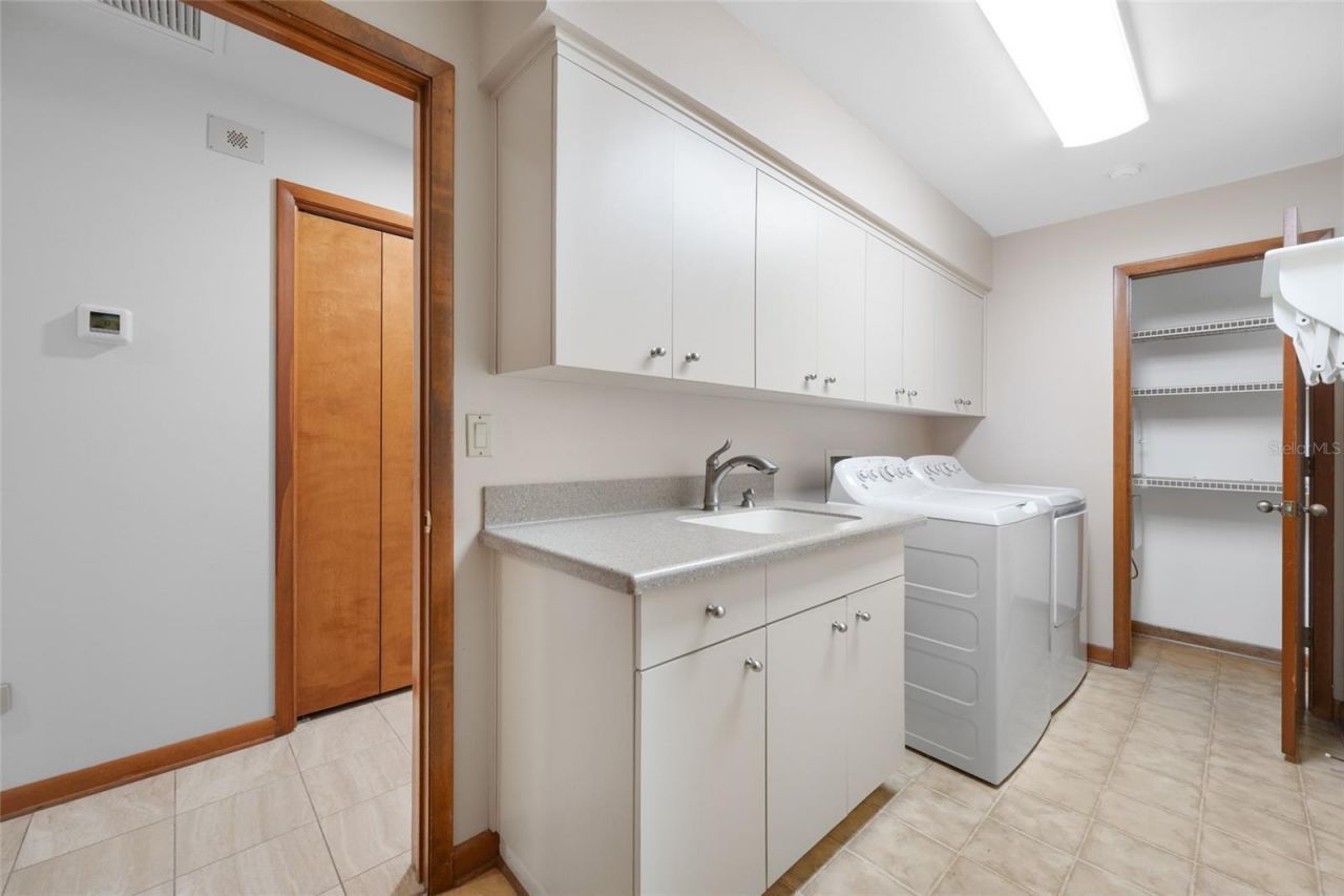 9807 Compass Point Way, Tampa, FL 33615 Photo