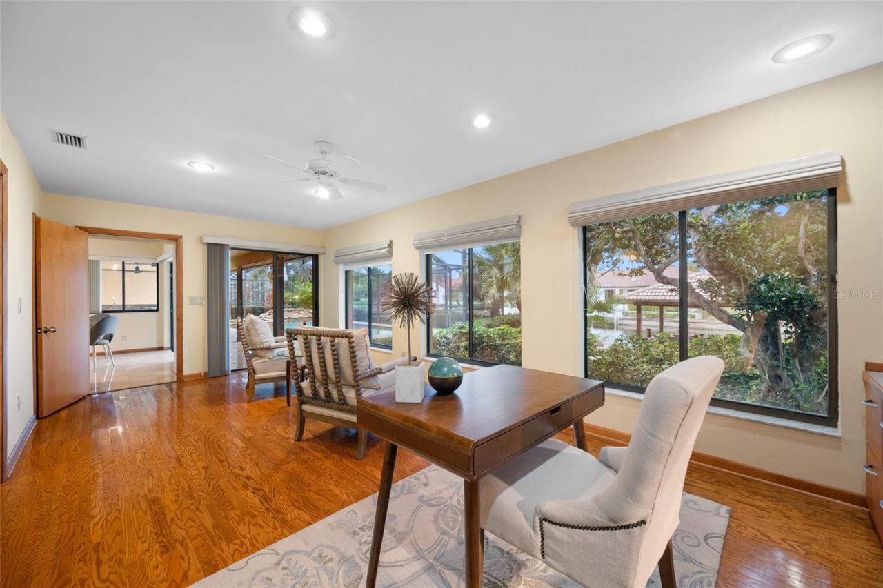 9807 Compass Point Way, Tampa, FL 33615 Photo