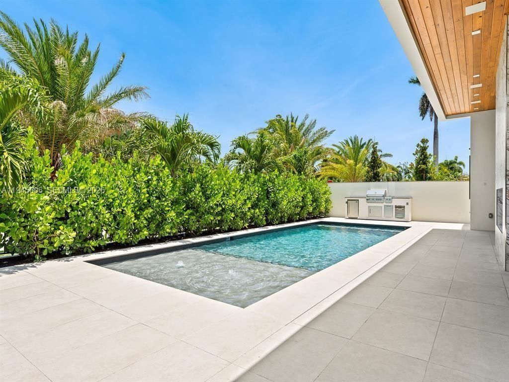 2657 NE 34th St, Fort Lauderdale, FL 33306 Photo