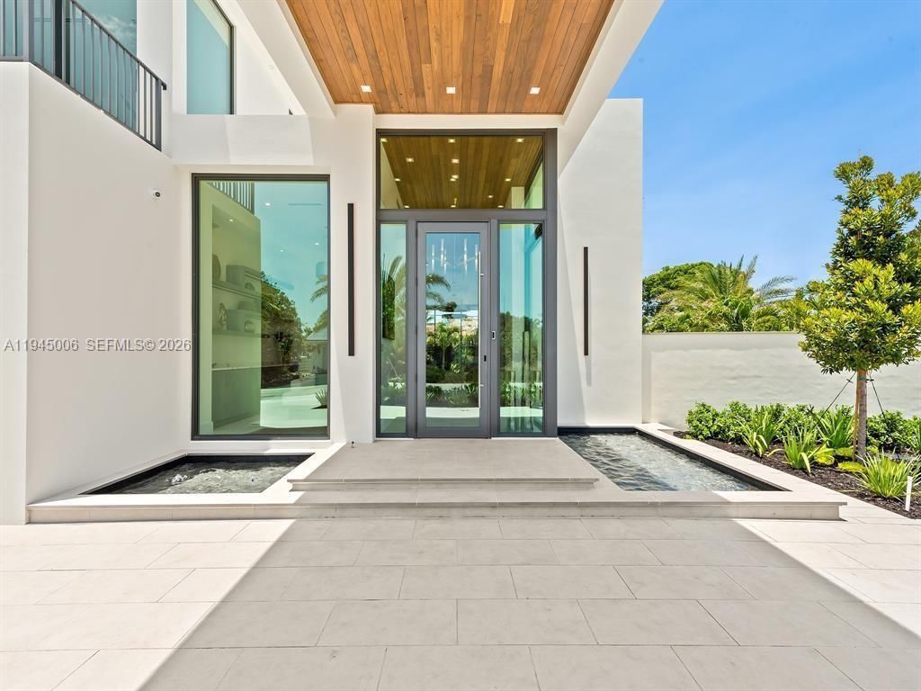 2657 NE 34th St, Fort Lauderdale, FL 33306 Photo