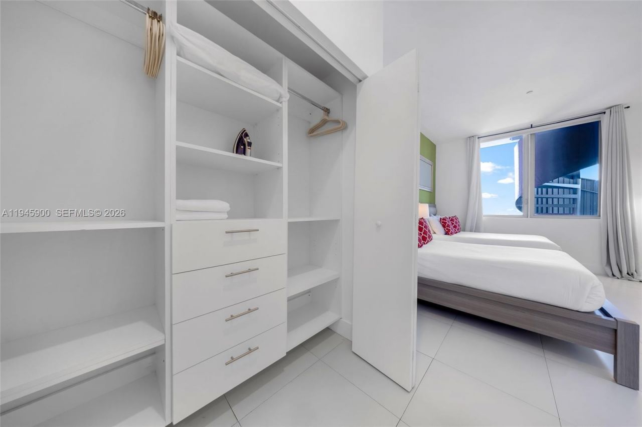 2600 E Hallandale Beach Blvd , Unit T3304, Hallandale Beach, FL 33009 Photo