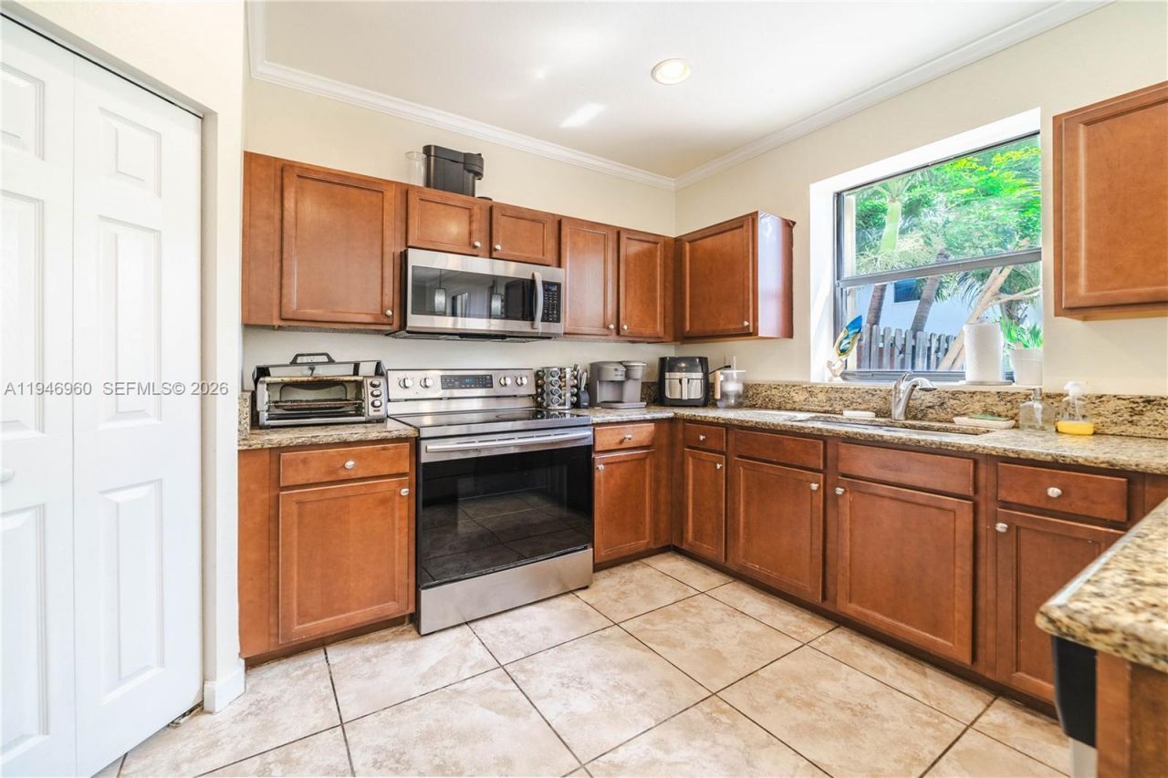 17473 SW 153rd Path, Miami, FL 33187 Photo