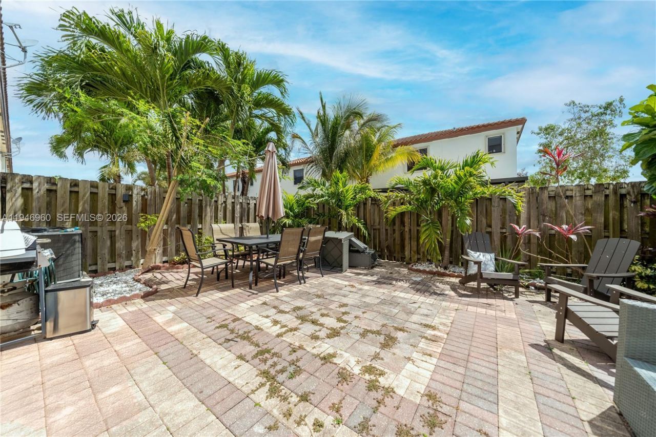 17473 SW 153rd Path, Miami, FL 33187 Photo