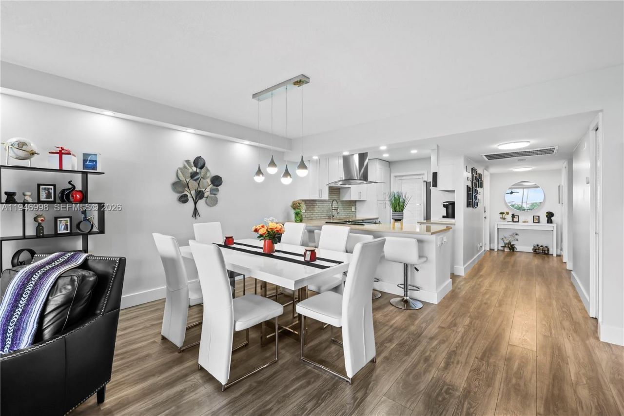 2661 S Course Dr, Unit 510, Pompano Beach, FL 33069 Photo
