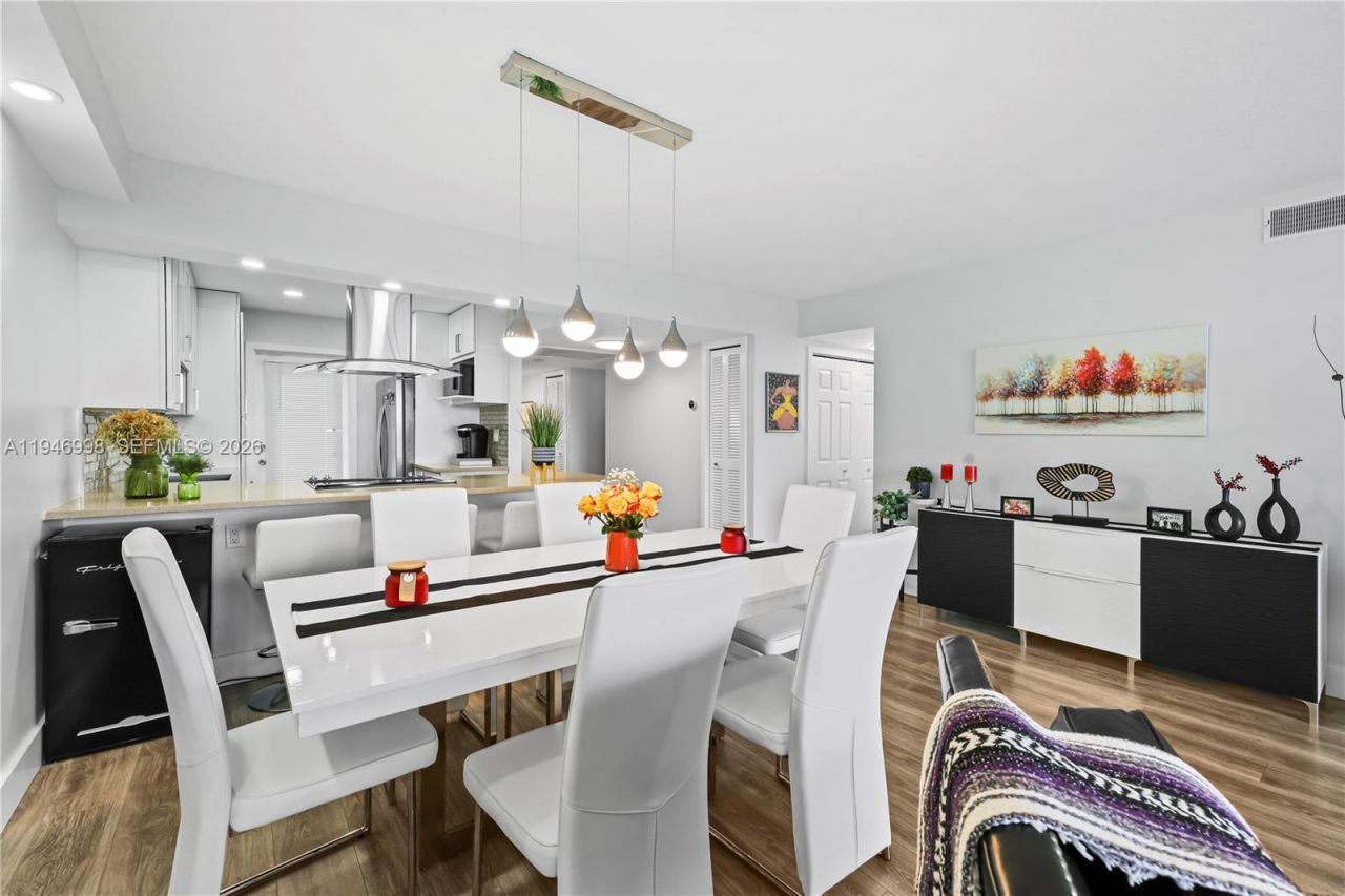 2661 S Course Dr, Unit 510, Pompano Beach, FL 33069 Photo