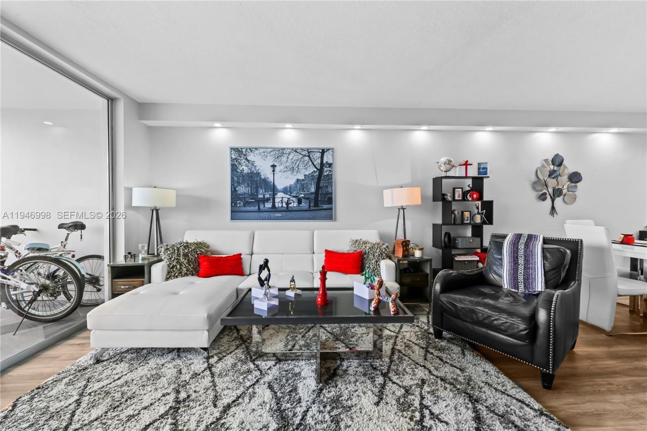 2661 S Course Dr, Unit 510, Pompano Beach, FL 33069 Photo