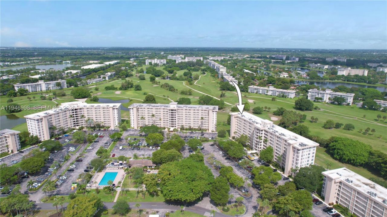 2661 S Course Dr, Unit 510, Pompano Beach, FL 33069 Photo