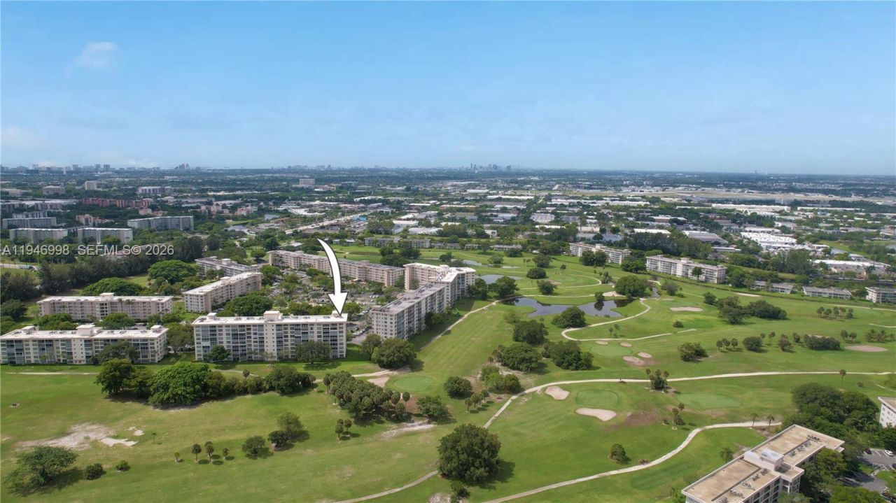 2661 S Course Dr, Unit 510, Pompano Beach, FL 33069 Photo