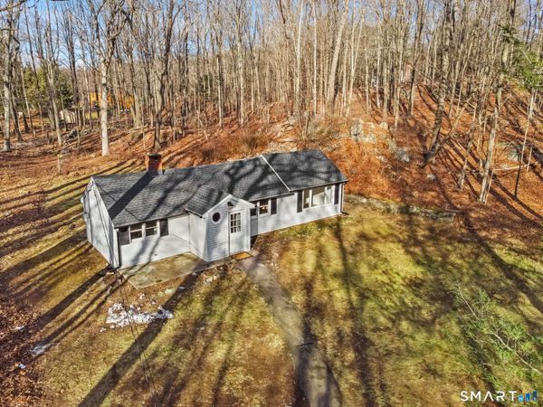 71 Picketts Ridge, Redding, CT 06896