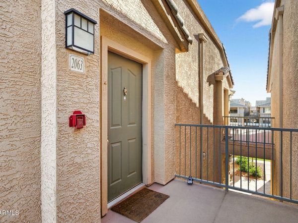 16013 S DESERT FOOTHILLS Parkway, Unit 2063, Phoenix, AZ 85048