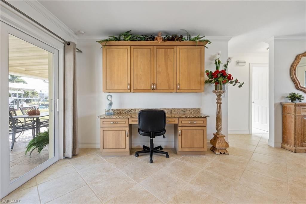 5249 Sunset Ct, Cape Coral, FL 33904 Photo