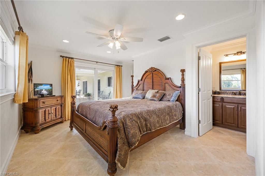 5249 Sunset Ct, Cape Coral, FL 33904 Photo