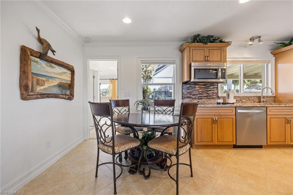 5249 Sunset Ct, Cape Coral, FL 33904 Photo