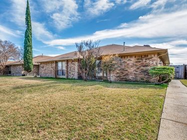 2954 Allister Street, Dallas, TX 75229