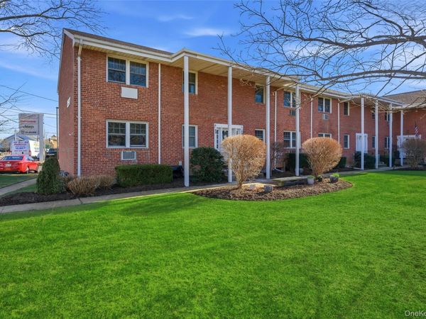 297 Merrick Road, Unit D 1, Amityville, NY 11701