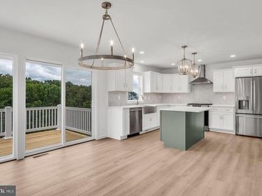 2147 S AUTUMN CHASE DRIVE, MECHANICSBURG, PA 17055