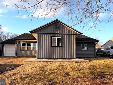 679 TRENTON ROAD, FAIRLESS HILLS, PA 19030