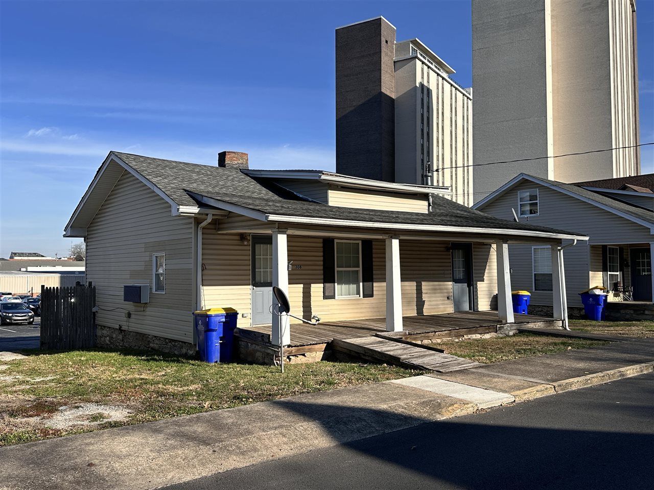 308 E 12th Avenue, Bowling Green, KY 42101 Main Photo