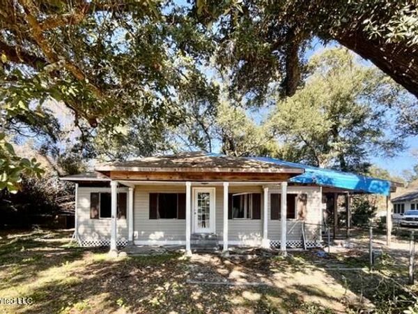 542 Perry Place, Gulfport, MS 39507