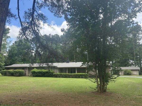 285 Cherrywood Drive, Cabot, AR 72023