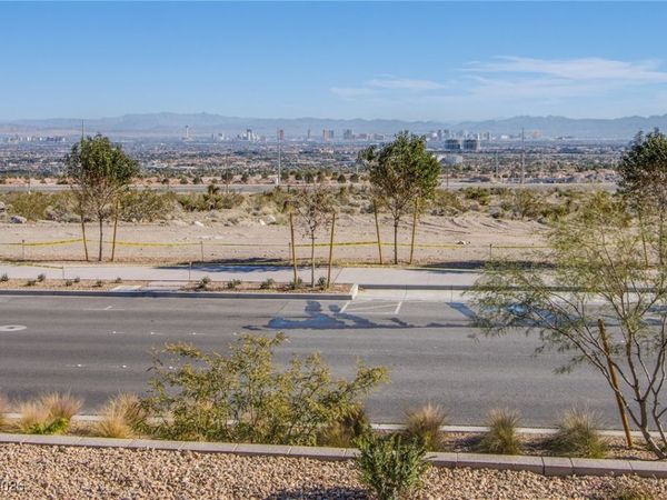 11649 Stone Curlew Avenue , Las Vegas, NV 89138