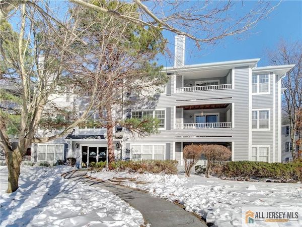 2611 Candlelight Court, Helmetta, NJ 08828