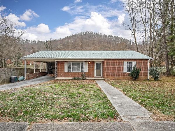 511 Evans St., Livingston, TN 38570