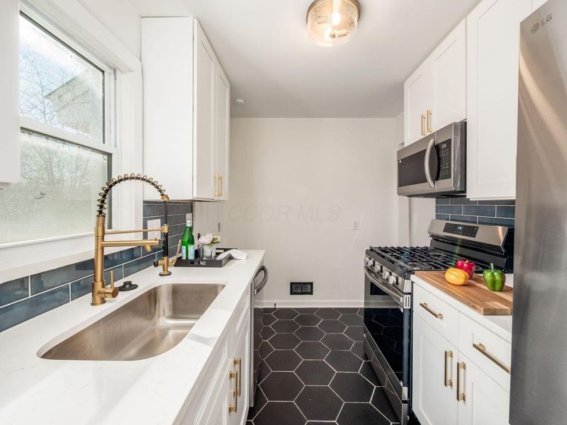 669 Brookside Drive, Columbus, OH 43209 Photo 14