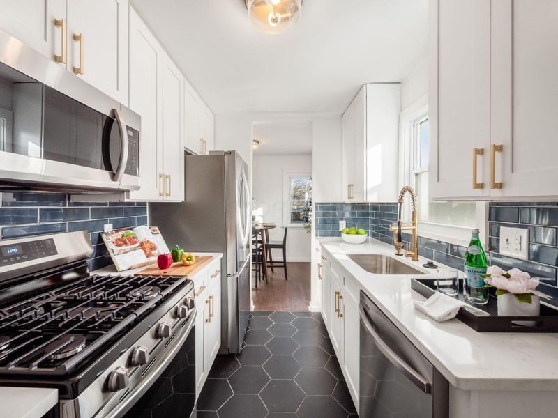 669 Brookside Drive, Columbus, OH 43209 Photo 16