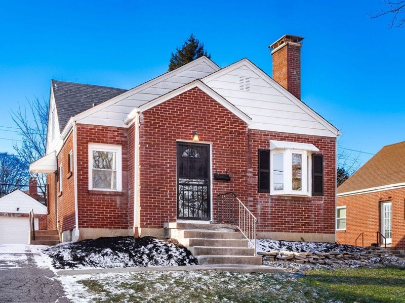 669 Brookside Drive, Columbus, OH 43209 Photo 3