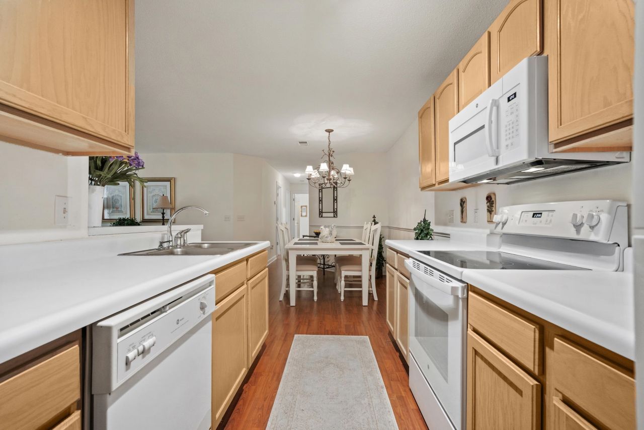 4323 Lotus Ct. Photo 18