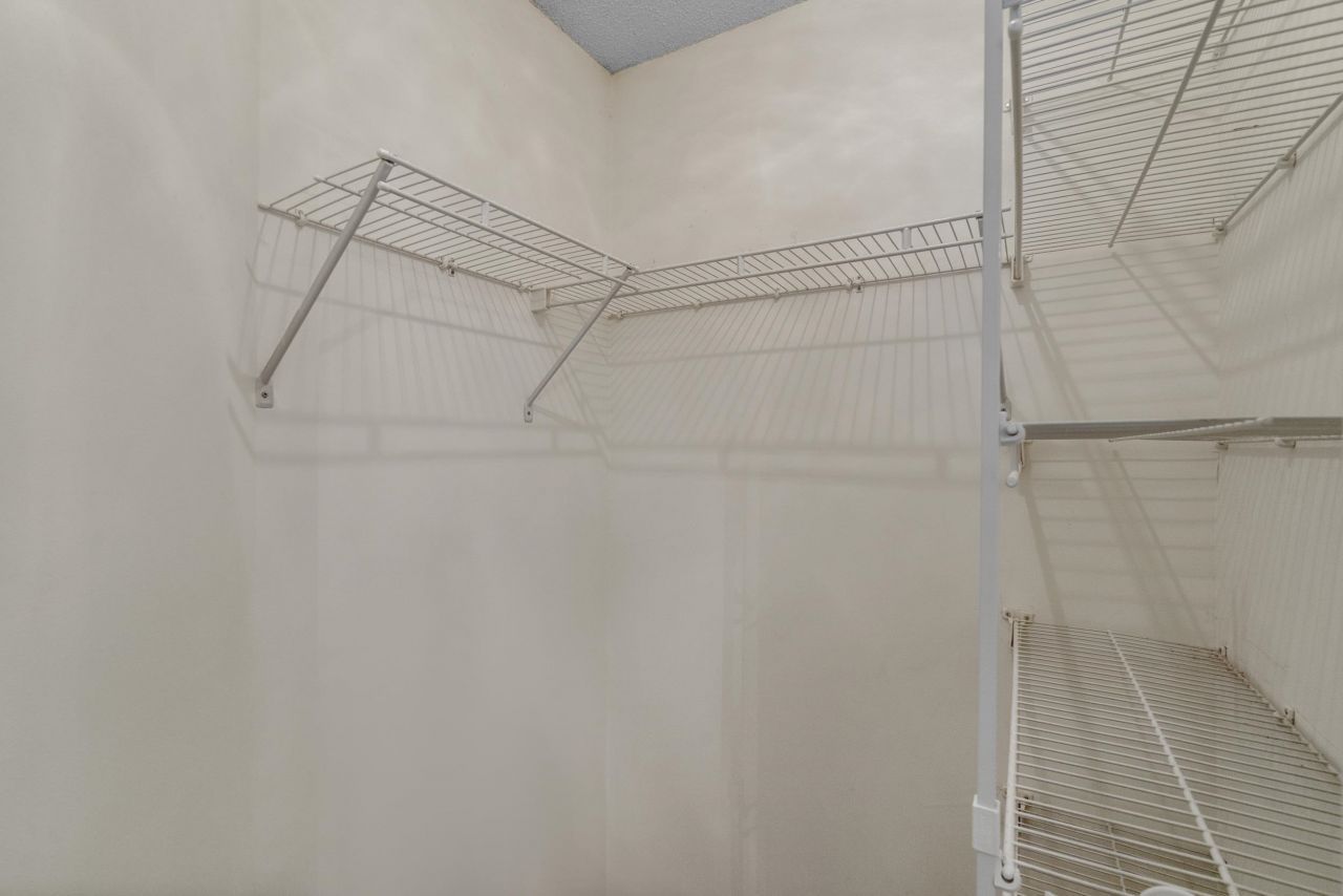 4323 Lotus Ct. Photo 23