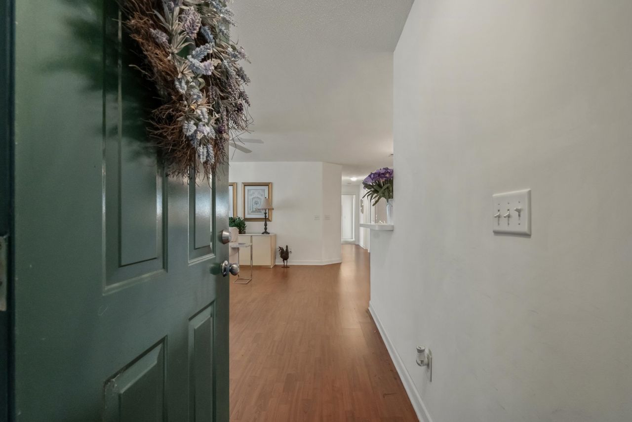 4323 Lotus Ct. Photo 8