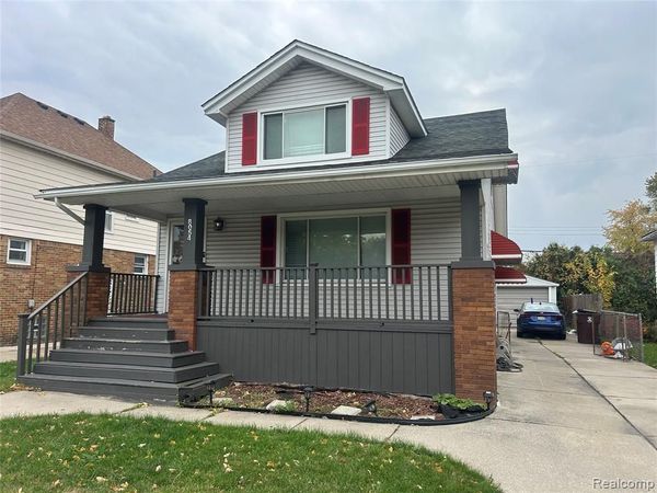 8054 Potomac, Center Line, MI 48015