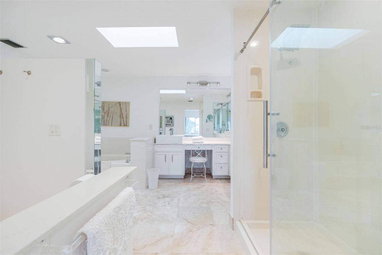 402 Devonshire Lane, Venice, FL 34293 Photo